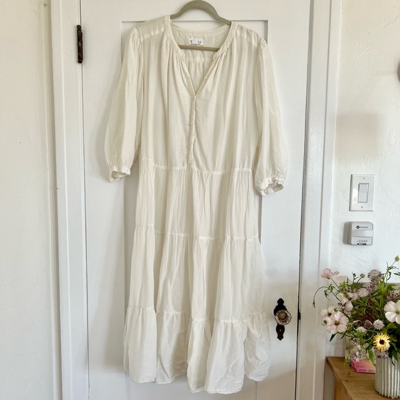 Velvet Jacqueline Puff Sleeve Dress - Picture 3 of 7